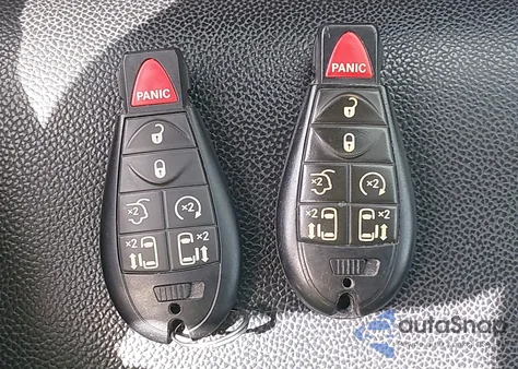 2016 Chrysler Town & Country Touring from USA, damaged, VIN 2C4RC1BG8GR305812